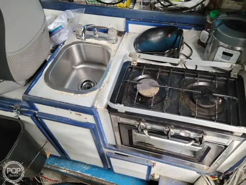 Nava de pescuit cu linii lungi de vânzare