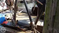 Nava de pescuit tip trauler de vânzare