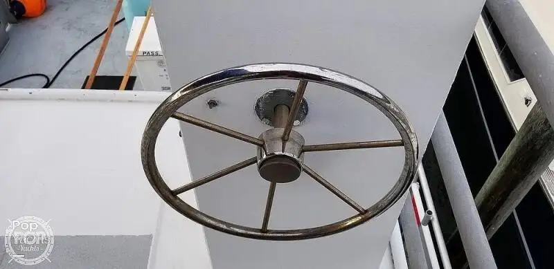 Nava de pescuit tip trauler de vânzare