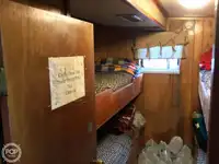 Nava de pescuit tip trauler de vânzare