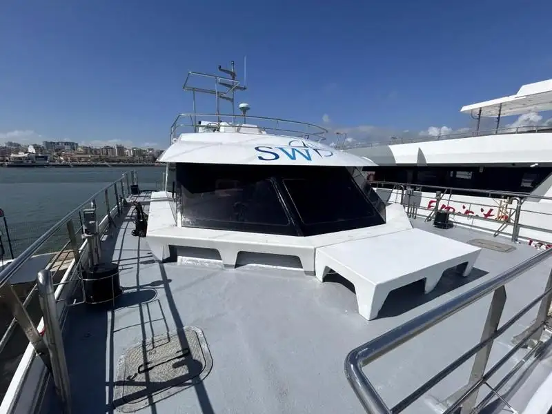 Catamaran de vânzare