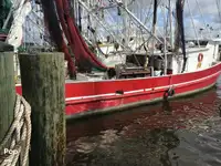 Nava de pescuit tip trauler de vânzare