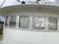 Nava de pescuit tip trauler de vânzare