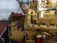 Nava de pescuit tip trauler de vânzare