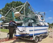 Nava de pescuit tip trauler de vânzare