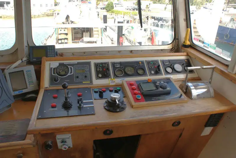 Catamaran de vânzare