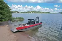 Catamaran de vânzare