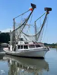 Nava de pescuit tip trauler de vânzare
