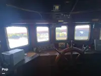 Nava de pescuit tip trauler de vânzare