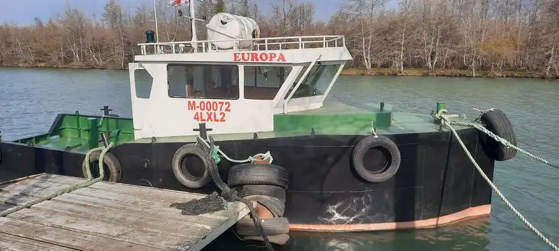 Ambarcațiuni de lucru de vânzare