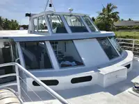Catamaran de vânzare