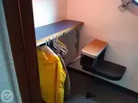 Șalupă de vânzare