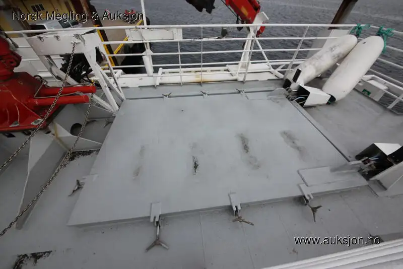 Catamaran de vânzare