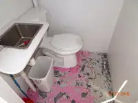 Șalupă de vânzare