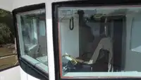 Nava de pescuit tip trauler de vânzare