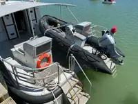 Catamaran de vânzare