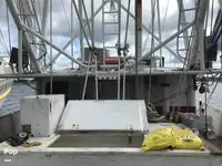 Nava de pescuit tip trauler de vânzare