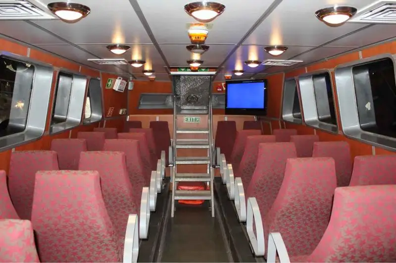 Navă de transport echipaj de vânzare