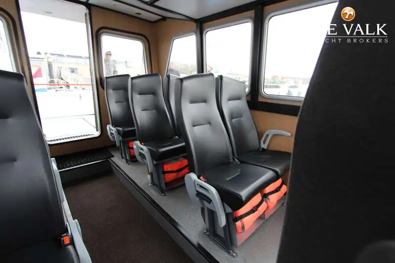 Navă de transport echipaj de vânzare