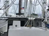 Nava de pescuit tip trauler de vânzare