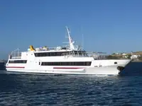 Nava de pasageri de vânzare