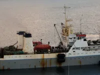 Nava de pescuit tip trauler de vânzare