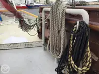 Nava de pescuit tip trauler de vânzare