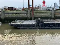 Ponton de vânzare