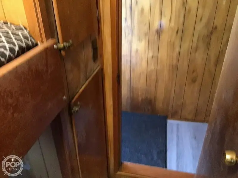 Nava de pescuit tip trauler de vânzare