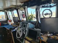 Nava de pescuit cu linii lungi de vânzare