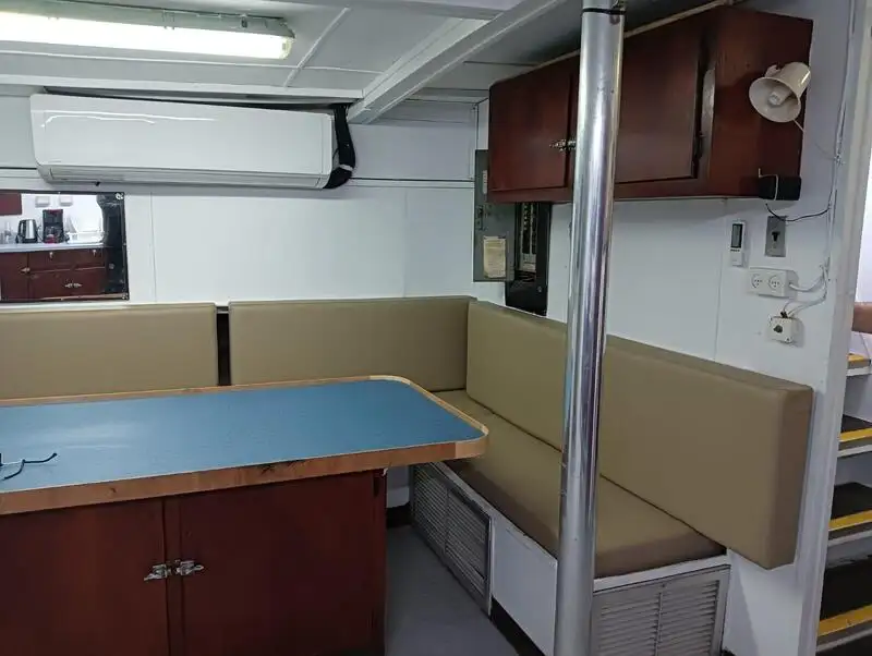 Nava container de vânzare