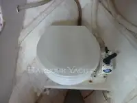 Nava de pescuit tip trauler de vânzare