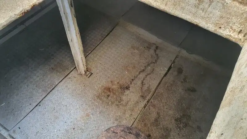 Nava de pescuit cu linii lungi de vânzare