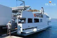 Nava de pasageri de vânzare