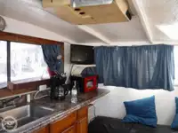 Nava de pescuit tip trauler de vânzare