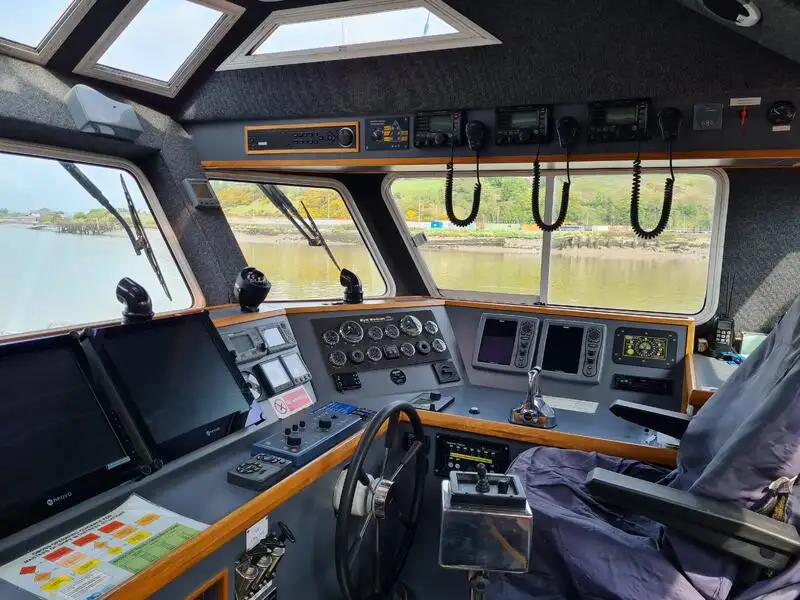 Catamaran de vânzare