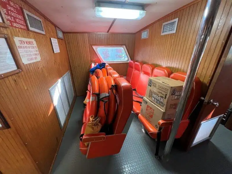 Navă de transport echipaj de vânzare