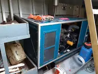 Nava de pescuit tip trauler de vânzare