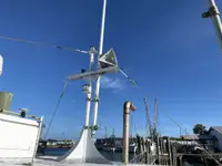 Nava de pescuit tip trauler de vânzare