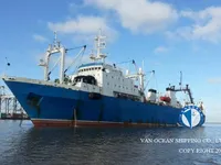 Nava de pescuit tip trauler de vânzare
