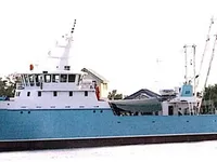 Nava de pescuit tip trauler de vânzare