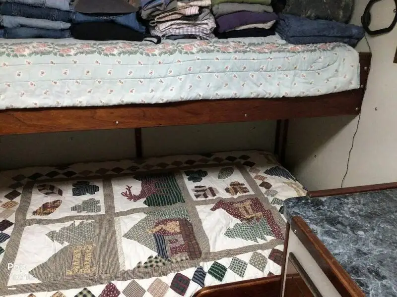 Nava de pescuit tip trauler de vânzare