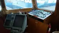 Nava de pescuit tip trauler de vânzare