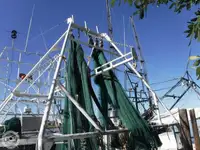 Nava de pescuit tip trauler de vânzare