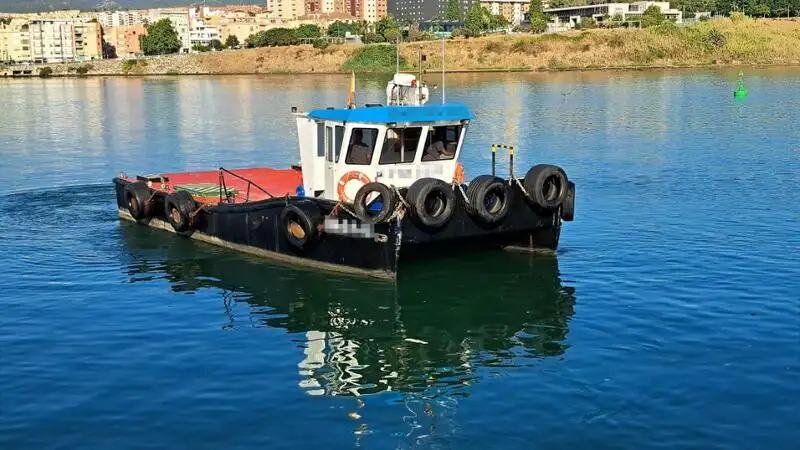 Ambarcațiuni de lucru de vânzare