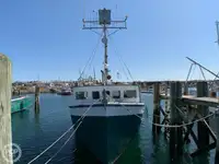 Nava de pescuit cu linii lungi de vânzare