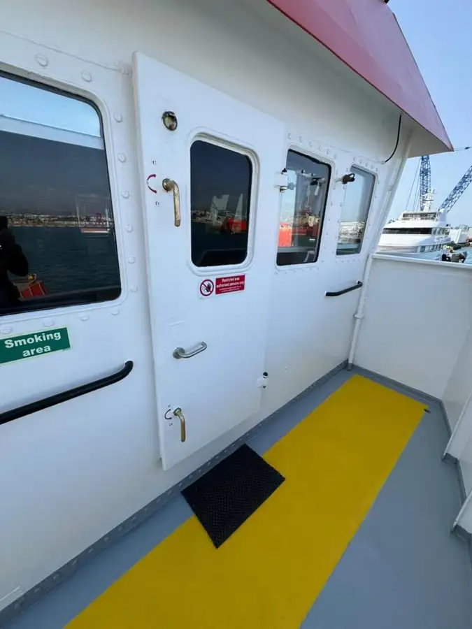 Nava container de vânzare