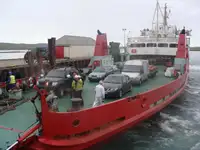 Navă cu feribotul de vânzare