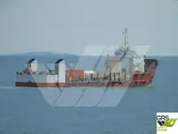 Ambarcațiune de debarcare, cu rezervoare de vânzare