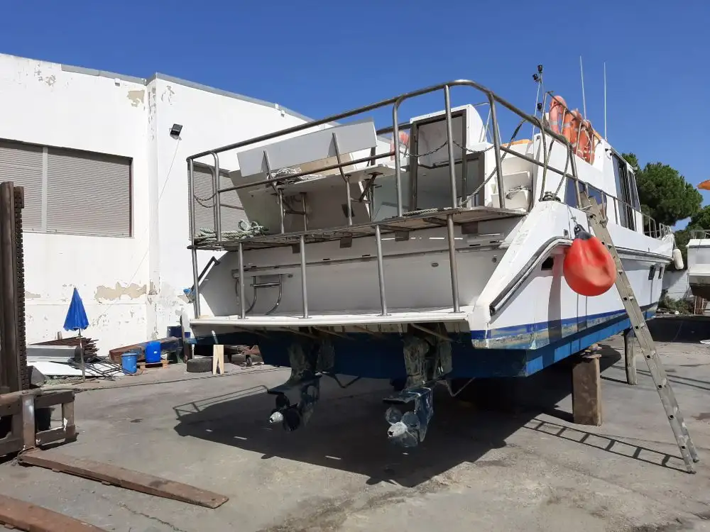 Navă de transport echipaj de vânzare